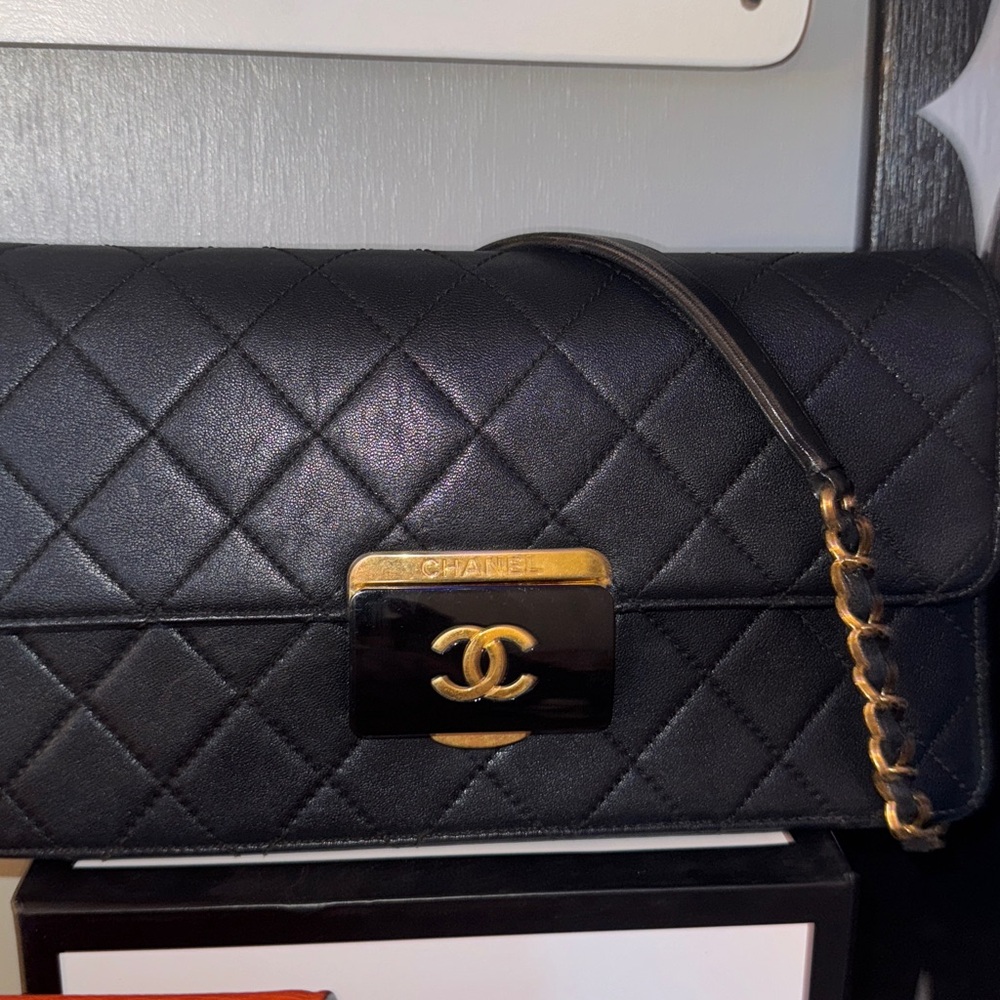 SOLD ❌Chanel Beauty Lock Sheepskin timeless shoulder bag with coa card 🔥